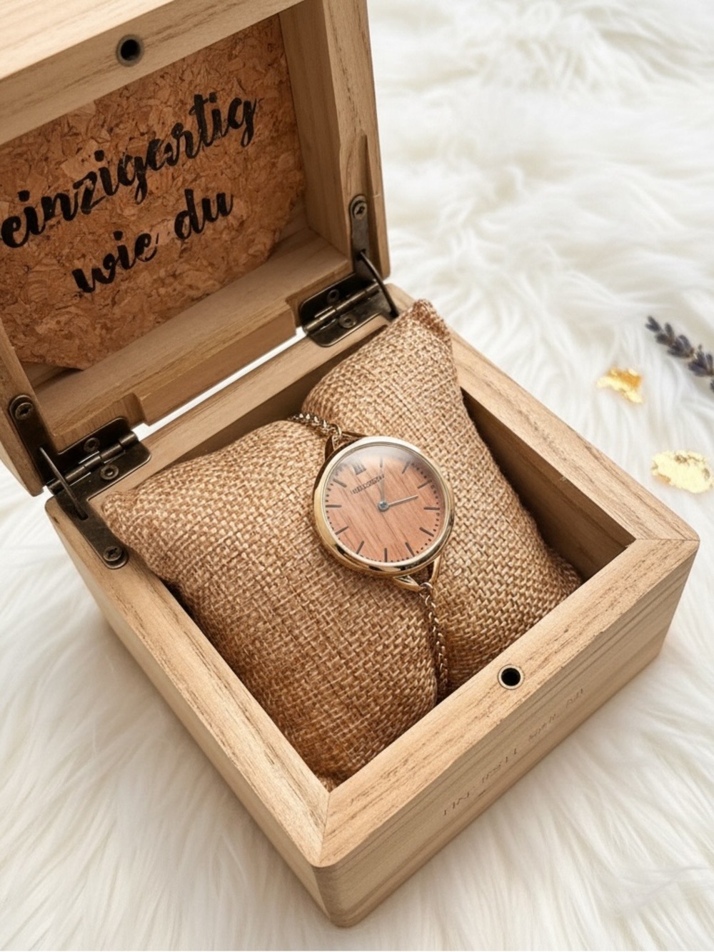 Holzkern Wood Face Women’s Watch in Original Box + authentication